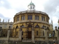 Oxford Sheldonian Theatre.jpg