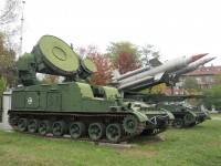 1S32_radar,_National_Museum_of_Military_History,_Bulgaria.jpg